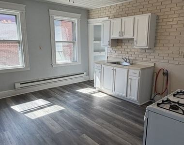 728 Highland Avenue - Photo Thumbnail 8