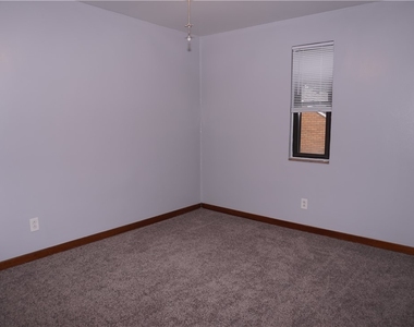 45 Bellevue Avenue - Photo Thumbnail 11