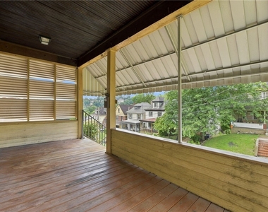 1521 Rockland Ave - Photo Thumbnail 1