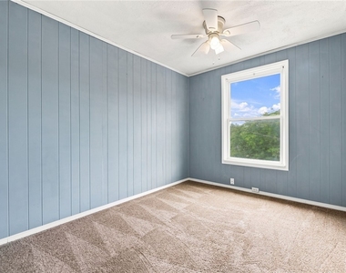 1521 Rockland Ave - Photo Thumbnail 8