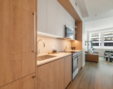 180 Pearl Street - Photo Thumbnail 2