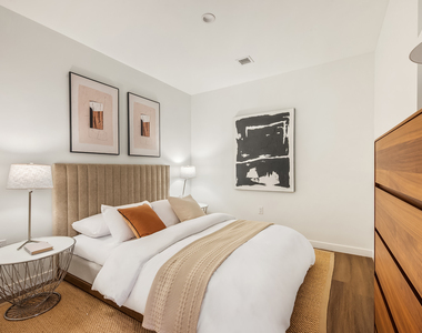 180 Pearl Street - Photo Thumbnail 2
