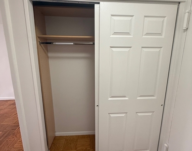 236 East 36th Street - Photo Thumbnail 4