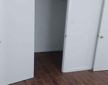 18-27 27th Avenue - Photo Thumbnail 4