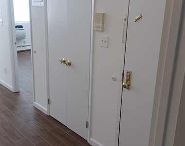 18-27 27th Avenue - Photo Thumbnail 3