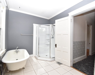 1146 Academy Street - Photo Thumbnail 10