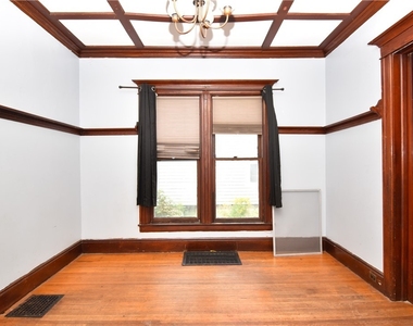 1146 Academy Street - Photo Thumbnail 2