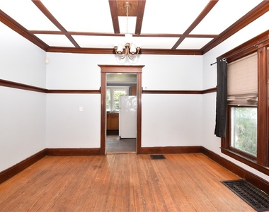 1146 Academy Street - Photo Thumbnail 4