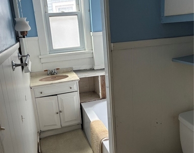 1 Rowley Street - Photo Thumbnail 8