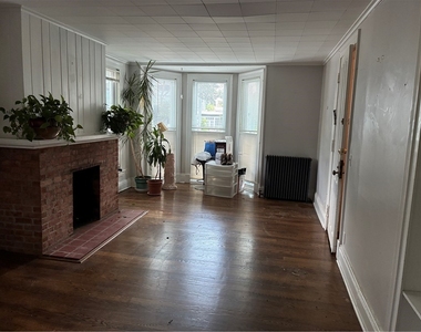1 Rowley Street - Photo Thumbnail 2