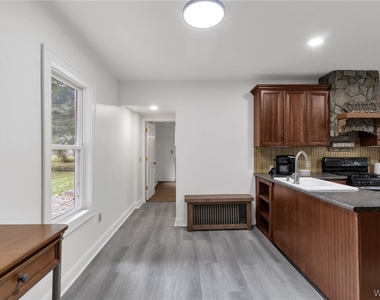 7406 Quaker Road - Photo Thumbnail 15