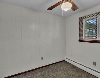 28 Mead St. - Upper Unit - Photo Thumbnail 38