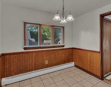 28 Mead St. - Upper Unit - Photo Thumbnail 24