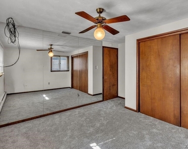 28 Mead St. - Upper Unit - Photo Thumbnail 31