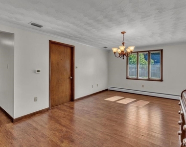 28 Mead St. - Upper Unit - Photo Thumbnail 27