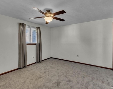 28 Mead St. - Upper Unit - Photo Thumbnail 34