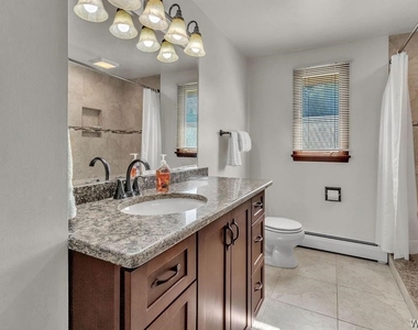28 Mead St. - Upper Unit - Photo Thumbnail 39