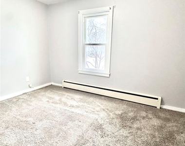 70 Harvey Avenue - Photo Thumbnail 9
