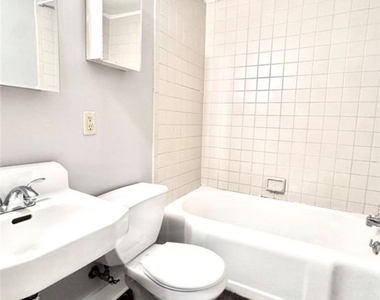 70 Harvey Avenue - Photo Thumbnail 10