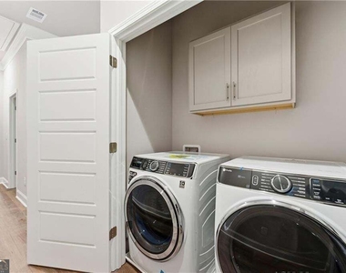 3360 Sarah Trail - Photo Thumbnail 42