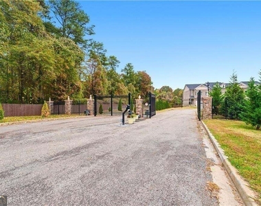 3374 Sarah Trail - Photo Thumbnail 58