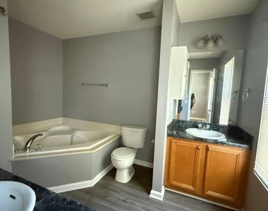 1759 Glen View Way - Photo Thumbnail 21