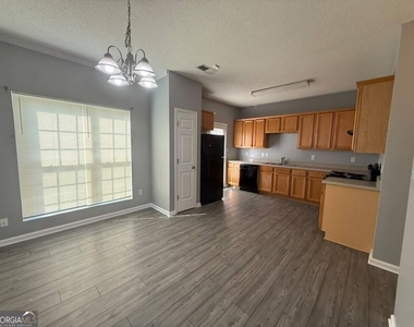 1759 Glen View Way - Photo Thumbnail 7