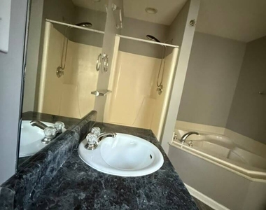 1759 Glen View Way - Photo Thumbnail 15