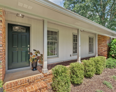 206 Fortson Drive - Photo Thumbnail 2