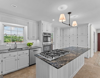 206 Fortson Drive - Photo Thumbnail 6