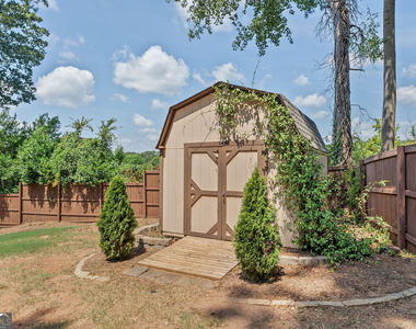 206 Fortson Drive - Photo Thumbnail 41