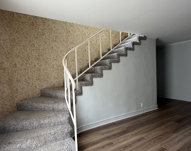 112 Geneva Street - Photo Thumbnail 12