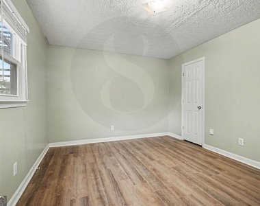3030 Green Meadow Lane - Photo Thumbnail 19