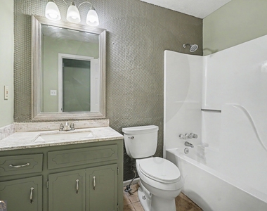 3030 Green Meadow Lane - Photo Thumbnail 15