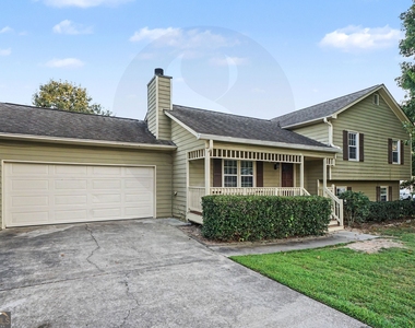 3030 Green Meadow Lane - Photo Thumbnail 1