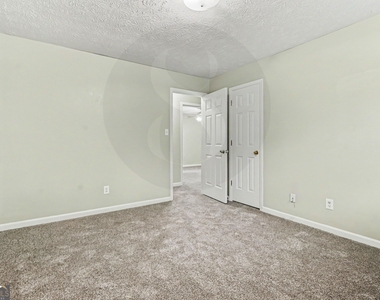3030 Green Meadow Lane - Photo Thumbnail 17