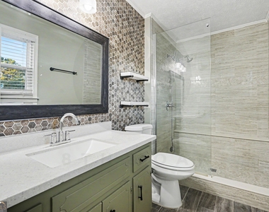 3030 Green Meadow Lane - Photo Thumbnail 12