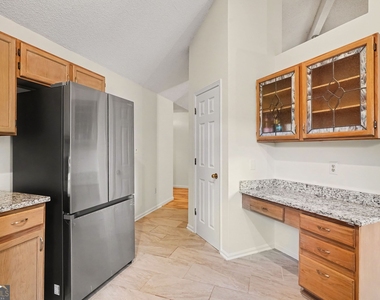 6349 Breckenridge Run - Photo Thumbnail 11