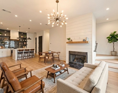 375 Sage Lane - Photo Thumbnail 2