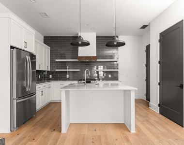 375 Sage Lane - Photo Thumbnail 5