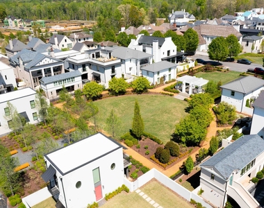 375 Sage Lane - Photo Thumbnail 32
