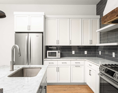 375 Sage Lane - Photo Thumbnail 6