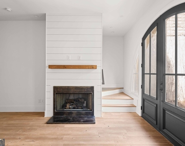 375 Sage Lane - Photo Thumbnail 7