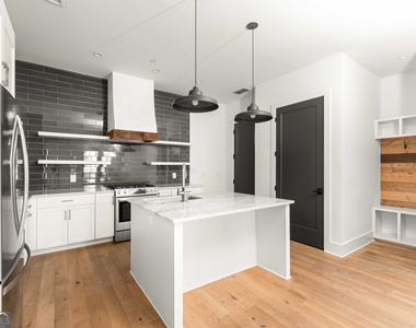 375 Sage Lane - Photo Thumbnail 11