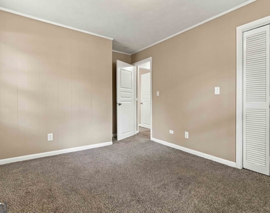 9169 Lakeview Drive Sw - Photo Thumbnail 16