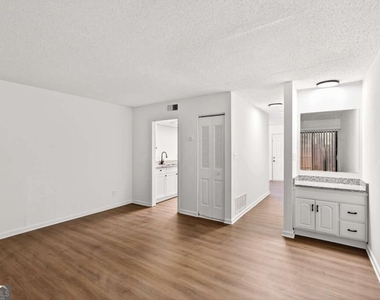 3847 Moran Way - Photo Thumbnail 9
