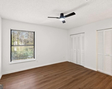 3847 Moran Way - Photo Thumbnail 12