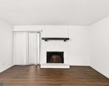 3847 Moran Way - Photo Thumbnail 8