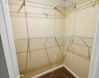 7712 Autry Circle - Photo Thumbnail 10