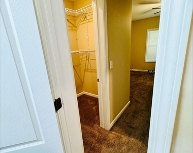 7712 Autry Circle - Photo Thumbnail 13